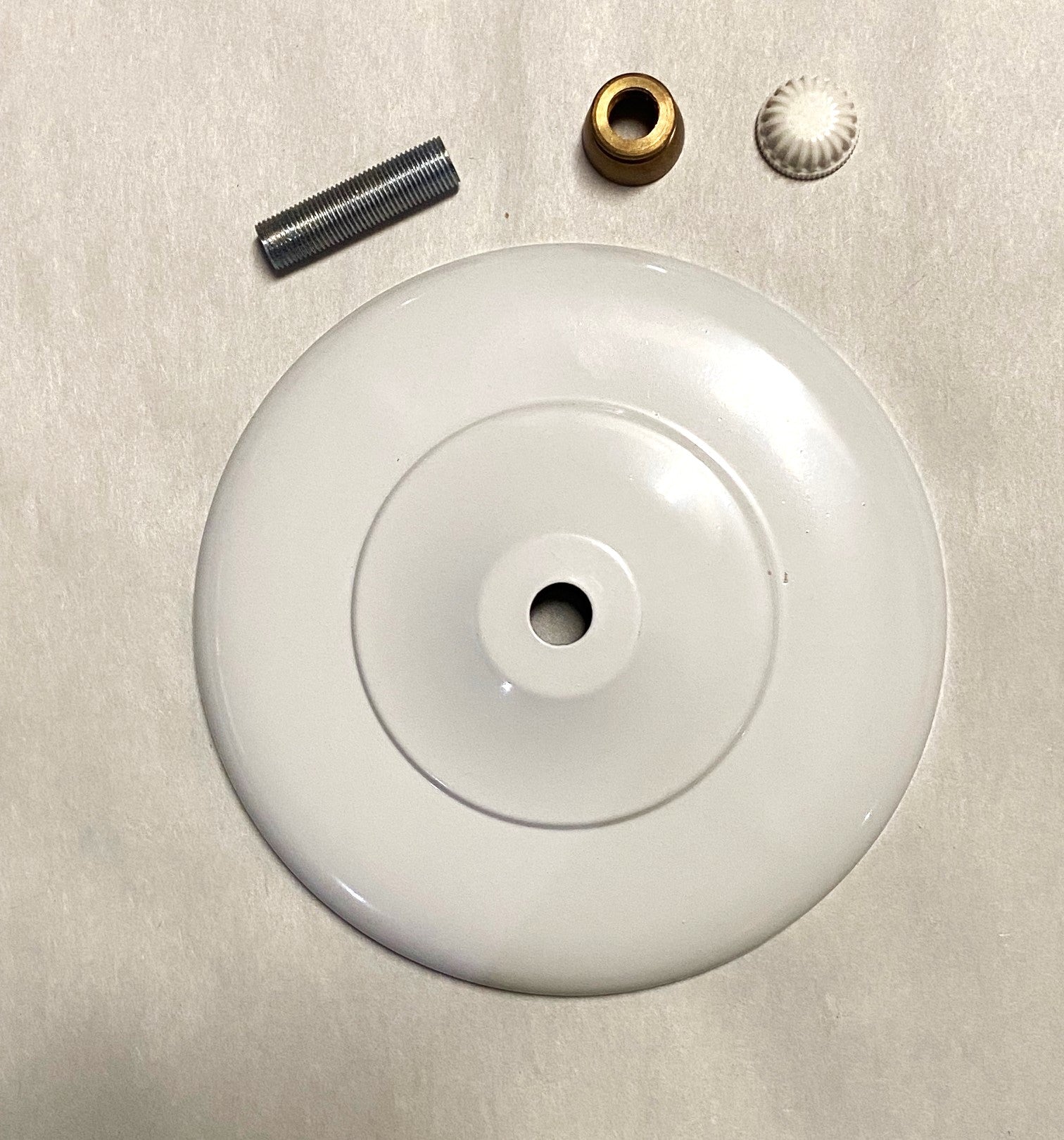 Blank-Up Assembly Kit- White Finish With Canopy, Nozzle, LampNip & Blind Nut Cap.