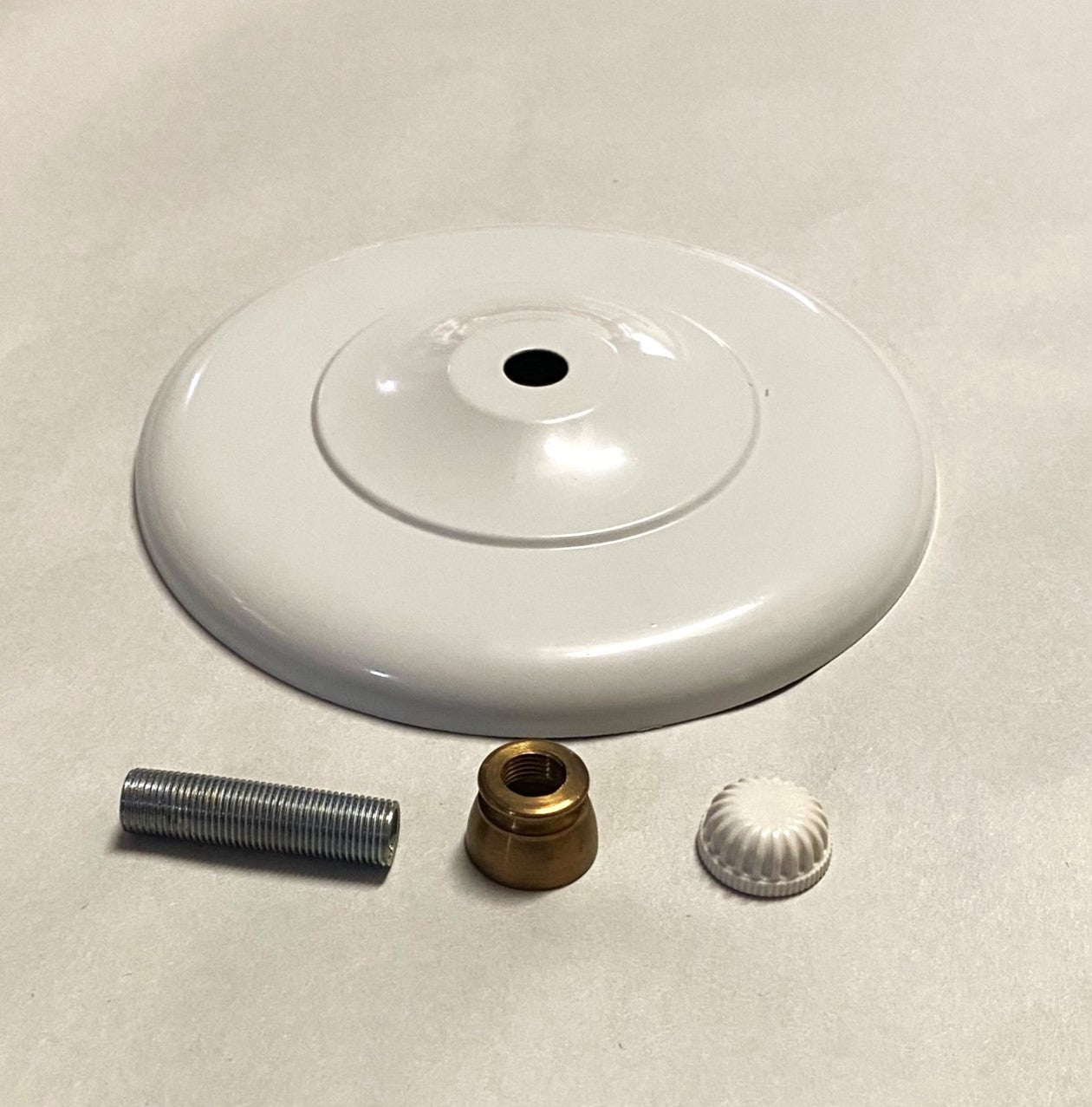 Blank-Up Assembly Kit- White Finish With Canopy, Nozzle, LampNip & Blind Nut Cap.